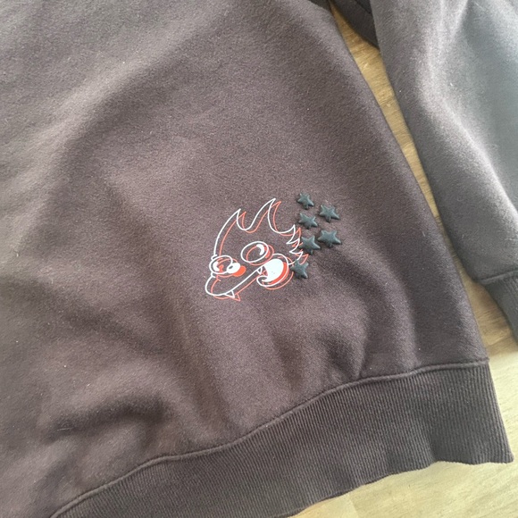 Crewneck H&M x The Simpsons 🛹🔥
Style streetwear avec prints graphiques - Picture 5 of 9